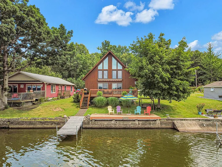 36 Ten Broeck Ln — Photo 1