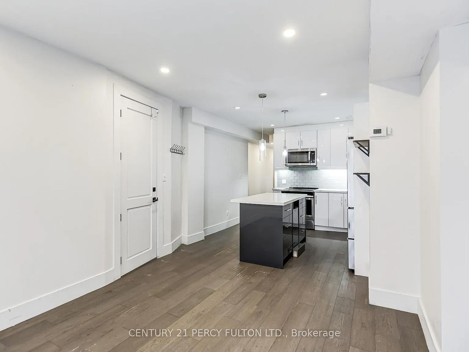 4 bed, $3,300 — Photo 4