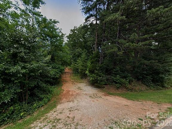 2nd image of 329 Leman Gap Rd