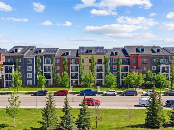 755 W Copperpond Blvd SE #5413, Calgary, AB T2Z 4R2