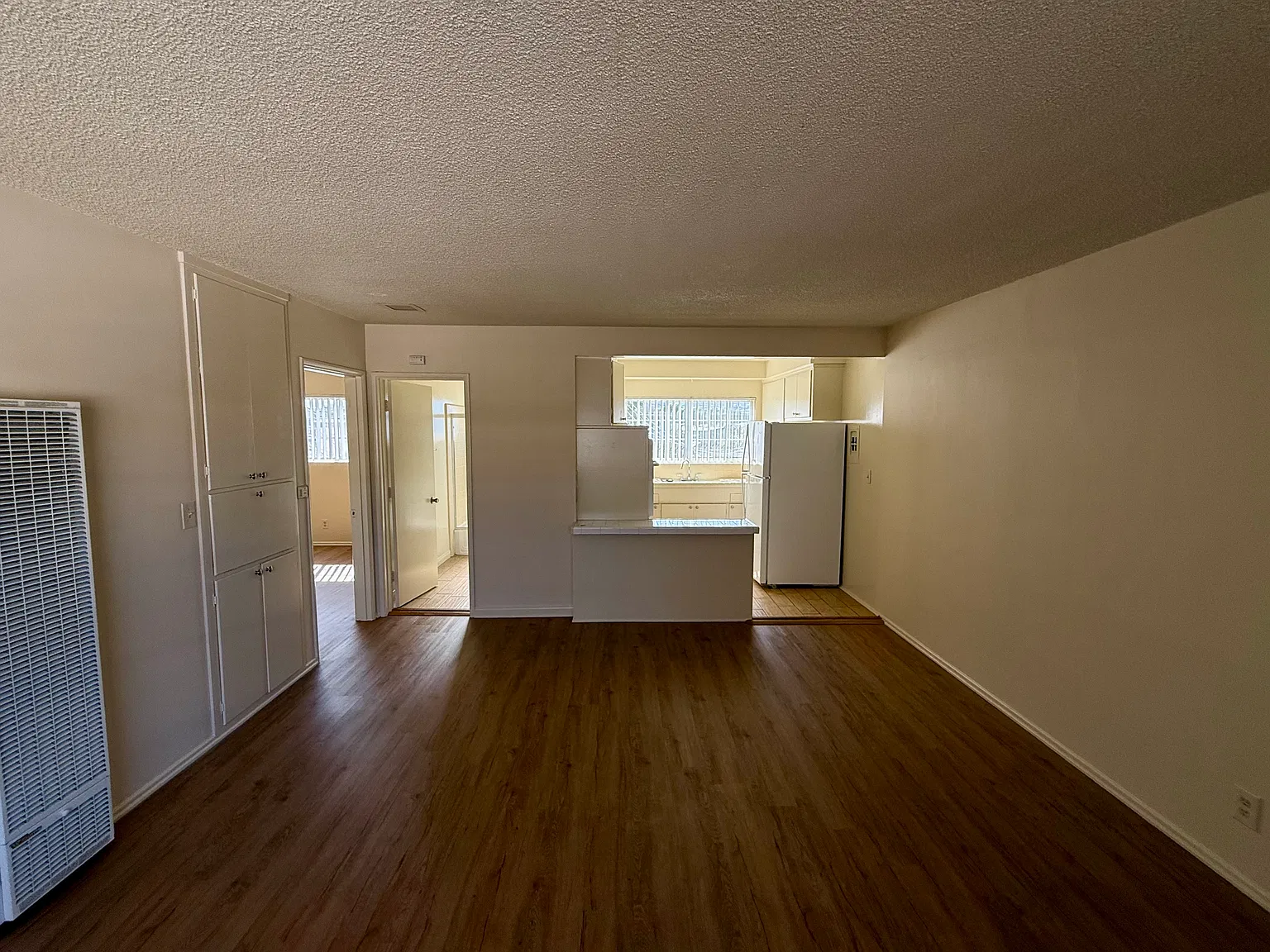 1 bed, 750 sqft, $2,100 — Photo 3
