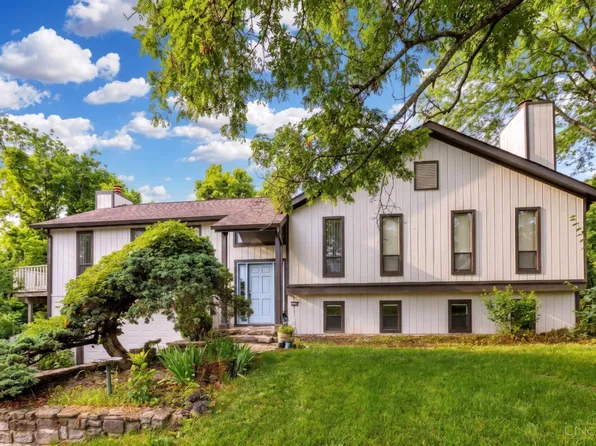 9699 Humphrey Rd, Cincinnati, OH 45242