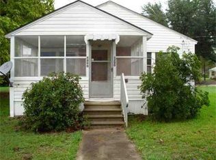 1200 W 7th St, Hope, AR 71801