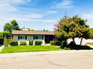 532 W Paradise Ave, Visalia, CA 93277