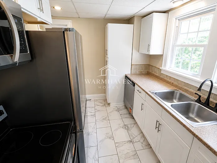 1500 Beardsley St — Photo 6