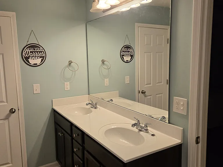 1239 Harbor Aly — Photo 23