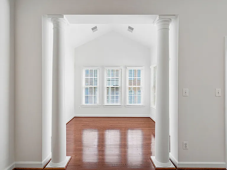 7720 Spoleto Ln — Photo 30