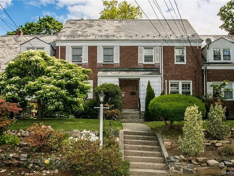 8 Elkan Rd — Photo 12
