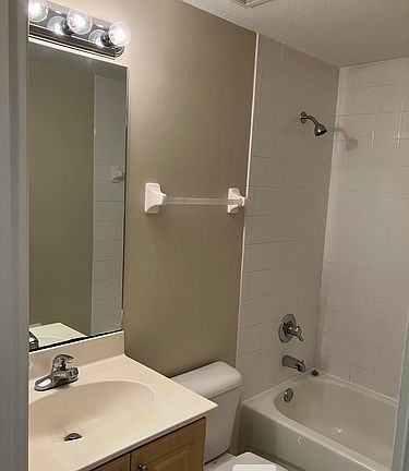 5th image of 9015 Colby Dr APT 2022