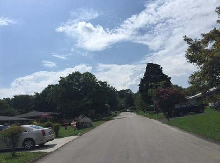 2nd image of 4834 Bellbrook Dr