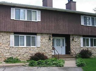 1511 Oak Ridge Ln SE APT 3, Cedar Rapids, IA 52403