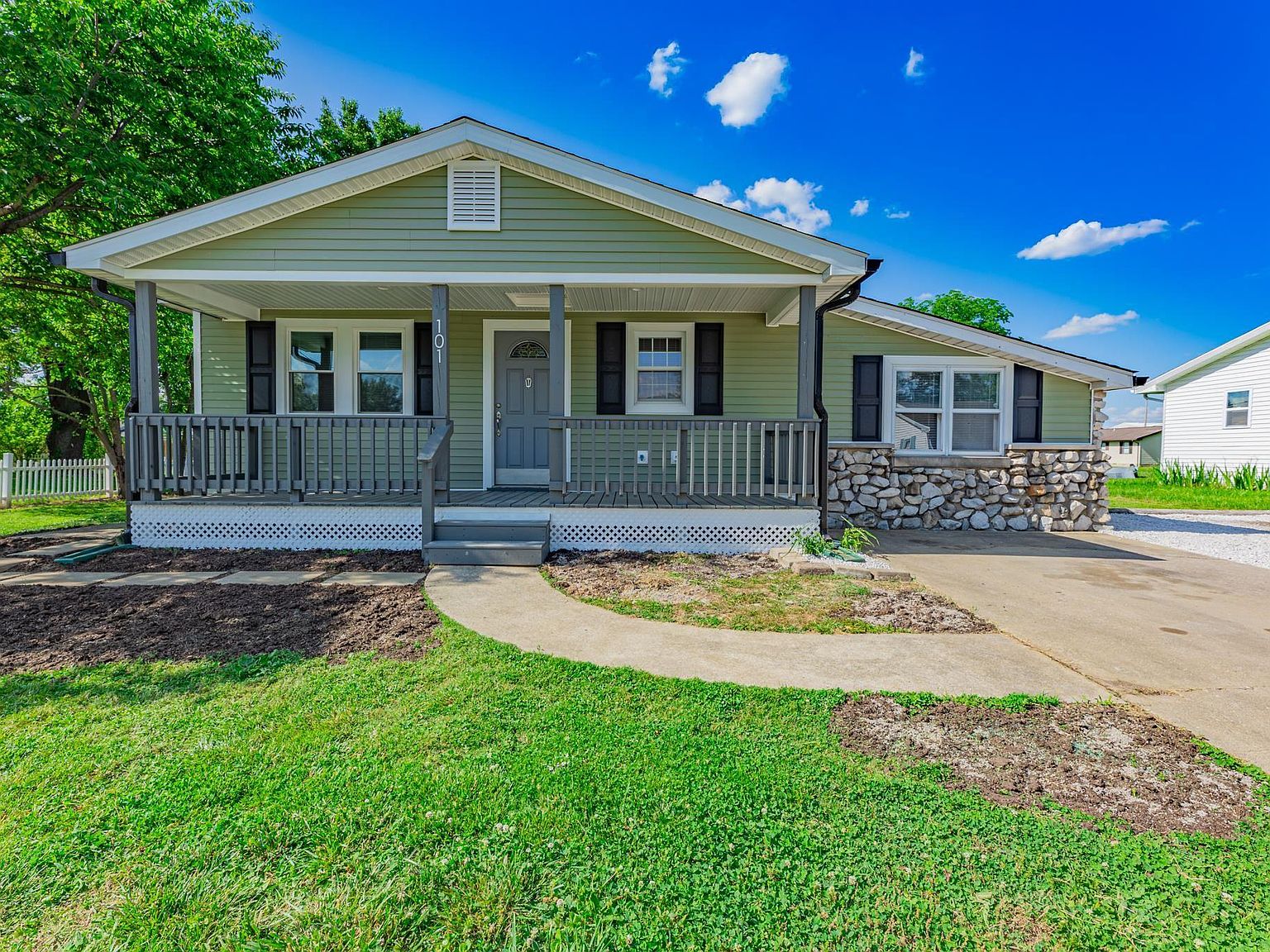 101 Hoehn Dr, Poseyville, IN 47633 Zillow