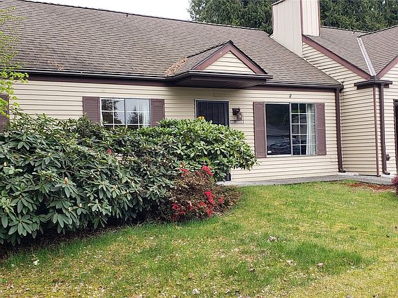 3rd image of 6520 20th Drive NE
