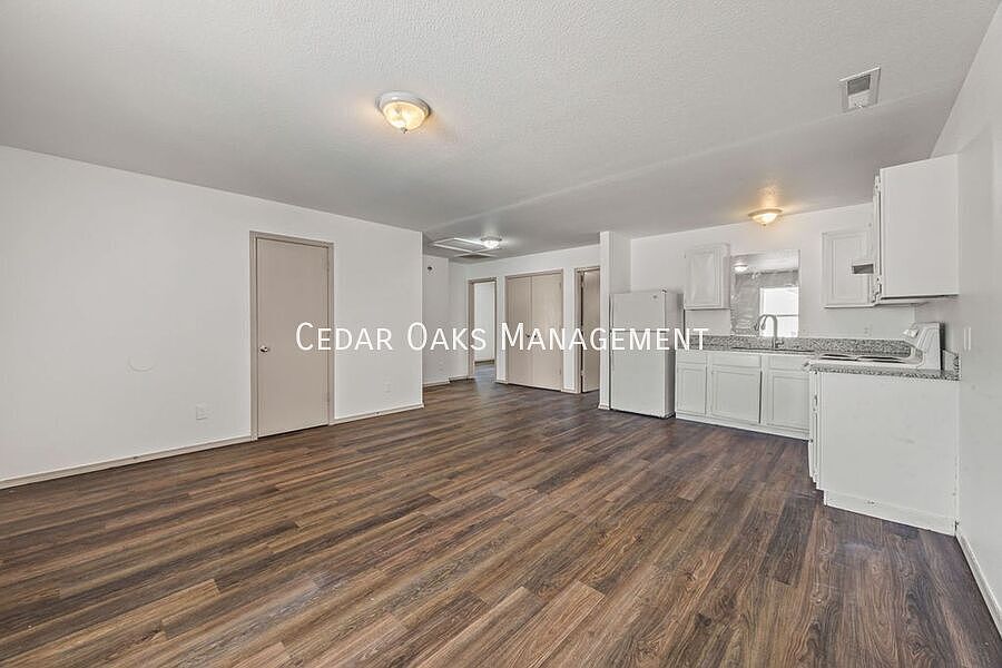 1st image of 111 Josie Pl #B
