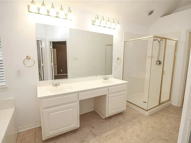 11902 Cobblestone Dr — Photo 7