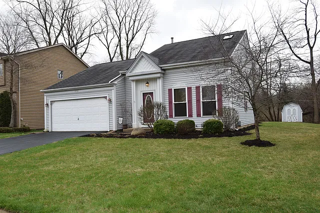 1770 Riverwood Dr photo 1