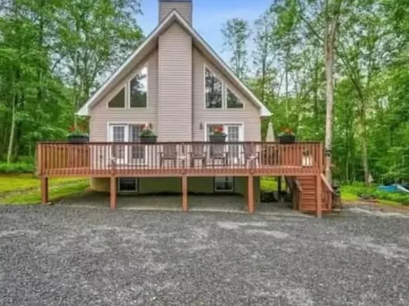 (undisclosed Address), Lackawaxen, PA 18435