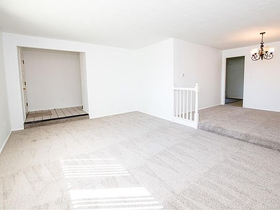 3rd image of 505 Vaniman Ave