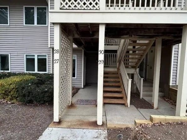 27 Troon Ter, Clinton Twp., NJ 08801