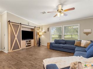 159 High Sierra Dr, Seguin, TX 78155