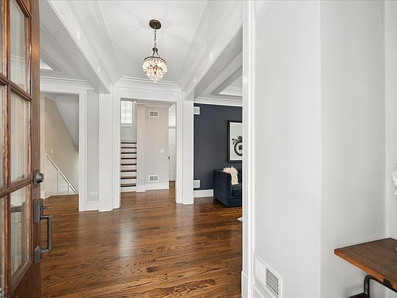 5th image of 1801 Elmwood Ave