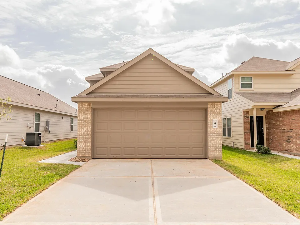 13918 Westfield Dr
