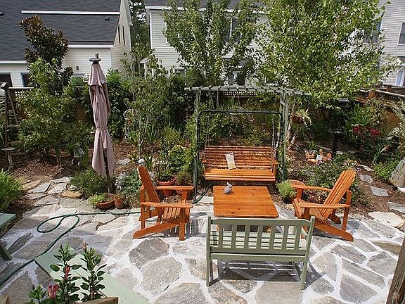 Fabulous Flagstone Back Patio