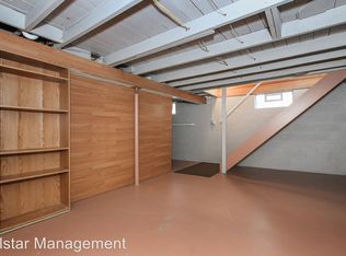 7152 Barton Rd, Olmsted Township, OH 44138