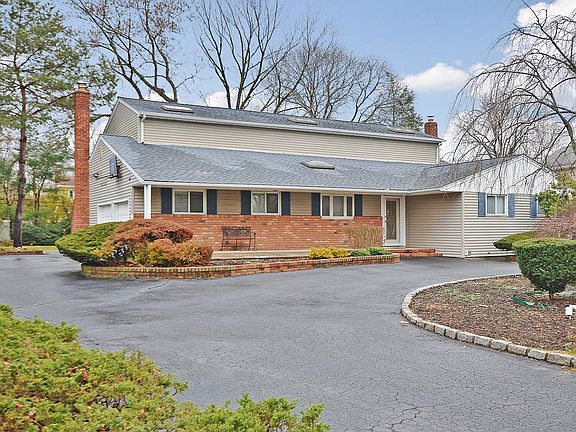 4th image of 19 Kirkland Dr
