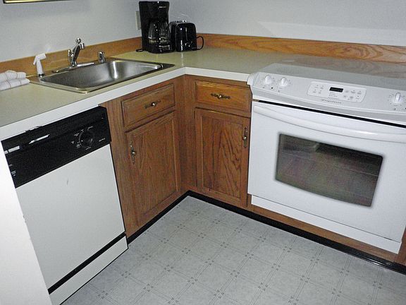 4th image of 14 Mountainside Dr #14