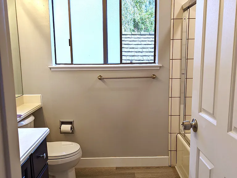 6525 Idlewild Ct — Photo 9