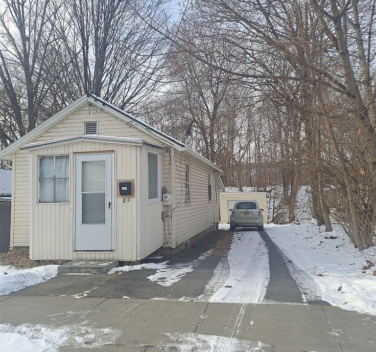 2nd image of 21 Travis Ave