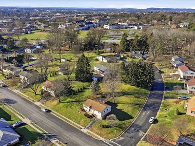 1828 Crooked Oak Dr, Lancaster, PA, 17601