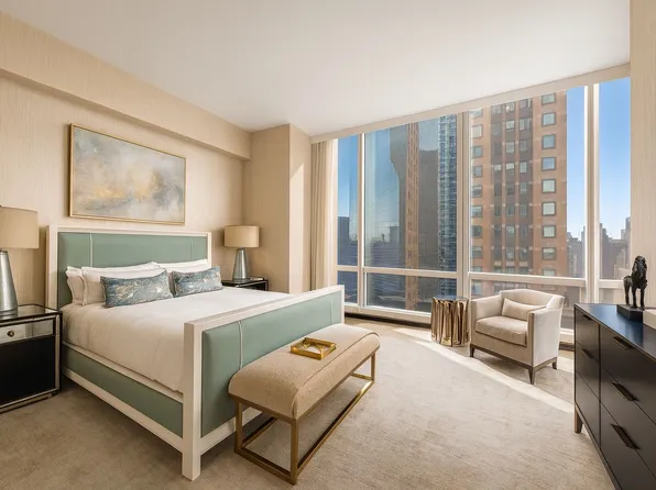 157 West 57th Street image 17 of 24