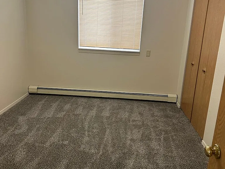 210 5th Ave NE #304 — Photo 6
