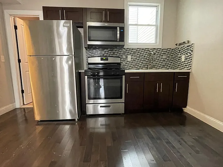 122 Virginia Ave #1F — Photo 1