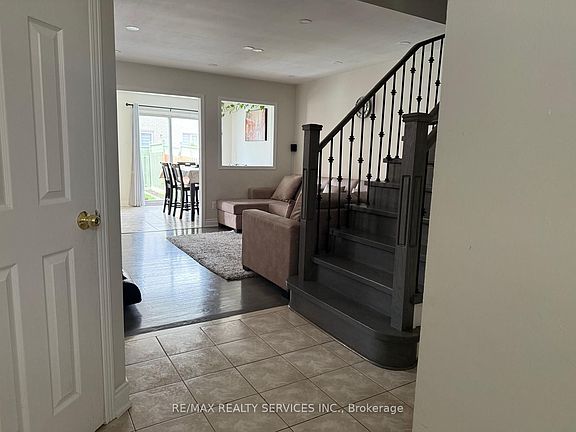 2nd image of 26 Penguin Ln