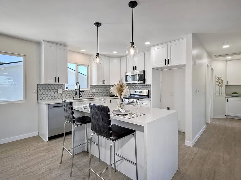 Coastal Living at Its Finest Brand-New 2 Bedroom Near Imperial Beach! — Photo 13