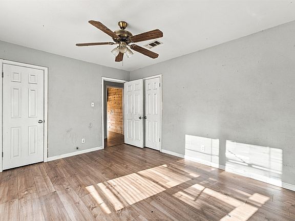 5th image of 814 Pierce St
