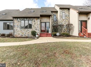 23 Hawk Valley Ln, Denver, PA 17517