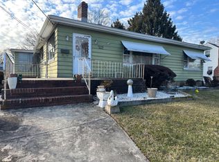 77 Dewey Ave, Colonia, NJ 07067