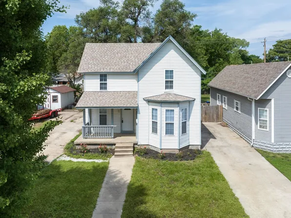 1325 S Main St, Wichita, KS 67213