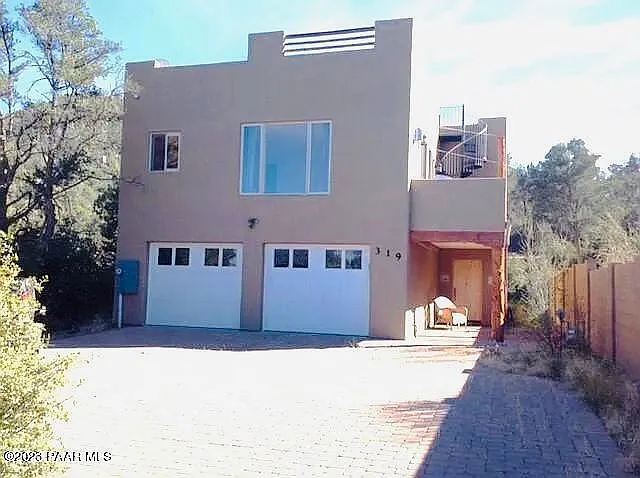 3 bed, 1800 sqft, $2,500 — Photo 1