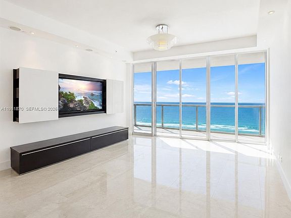 4th image of 17001 Collins Ave APT 1204