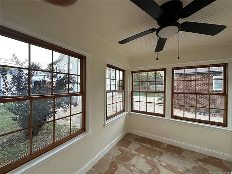 1235 S Gary Pl — Photo 43