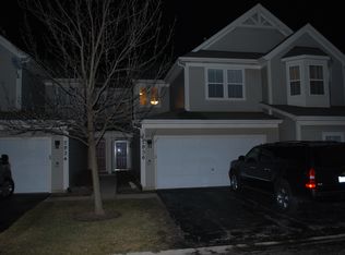 2936 Falling Waters Ln, Lindenhurst, IL 60046