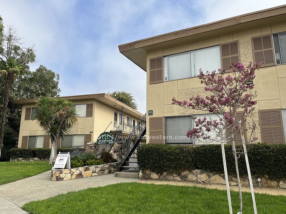 1st image of 2890 Almaden Expy #6