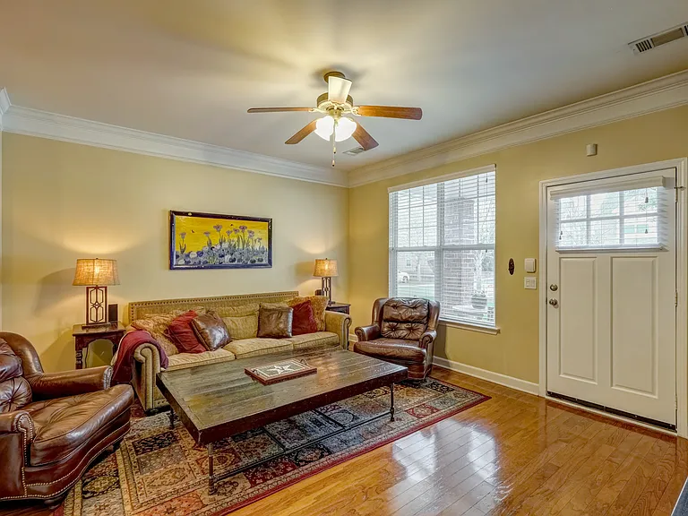 2310 Elliott Ave #502 — Photo 10