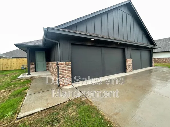 8012 NW 105th Ter, Oklahoma City, OK 73162