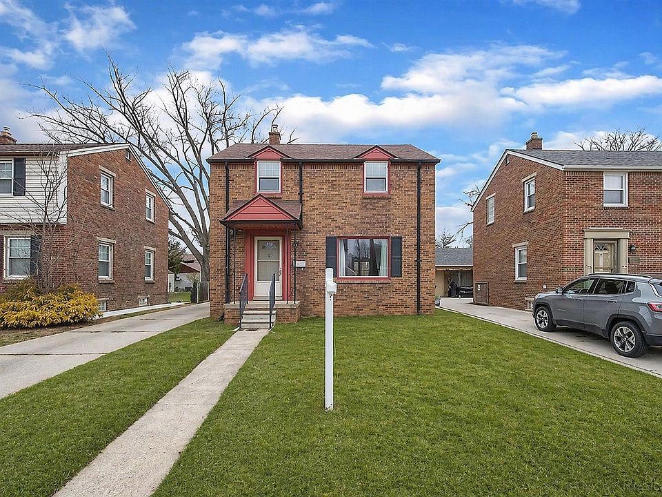 1st image of 1802 N Rosevere Ave